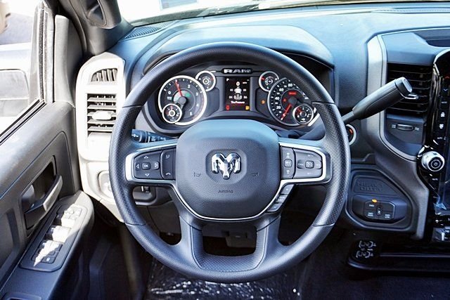 New 2026 Granite Crystal Metallic Clear-Coat Exterior Paint RAM Tradesman image 24