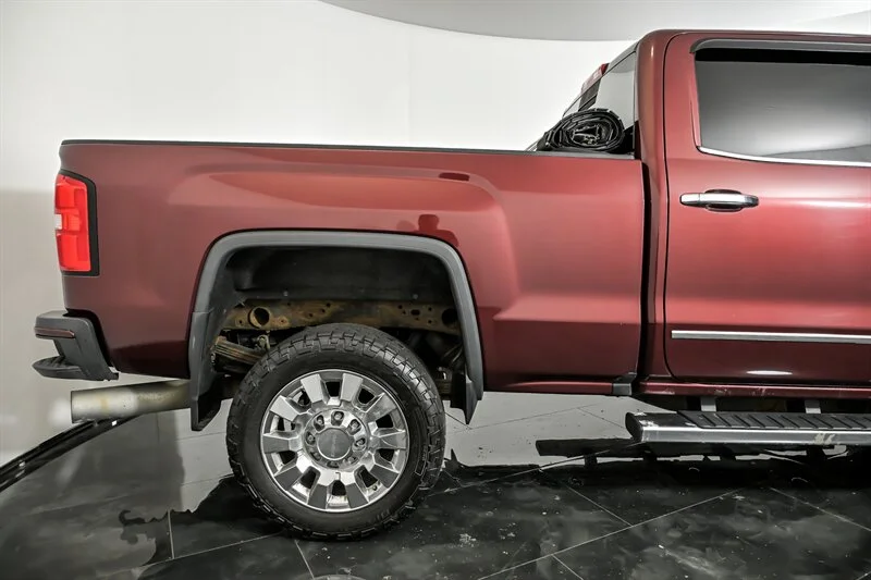 Used 2016 CRIMSON RED GMC Denali image 10