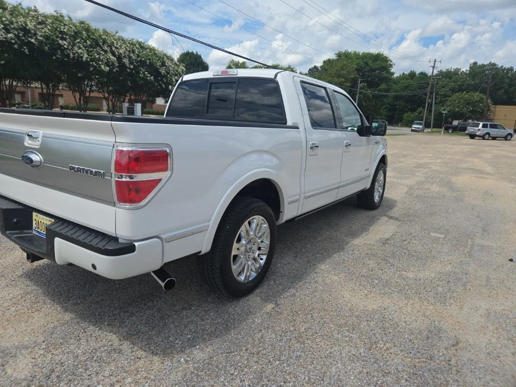 Used 2013 White Ford Platinum image 7