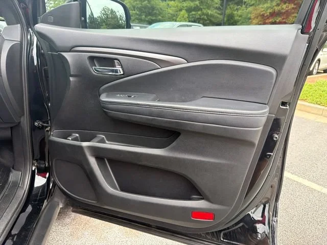 Used 2021 Black Honda AWD EX-L image 14