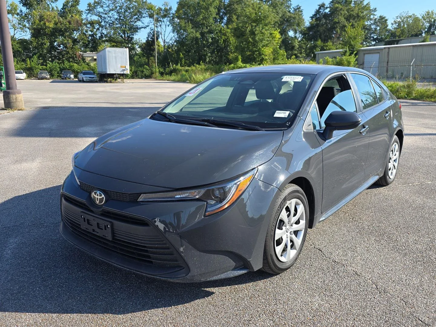 Used 2025 Underground Toyota LE image 8