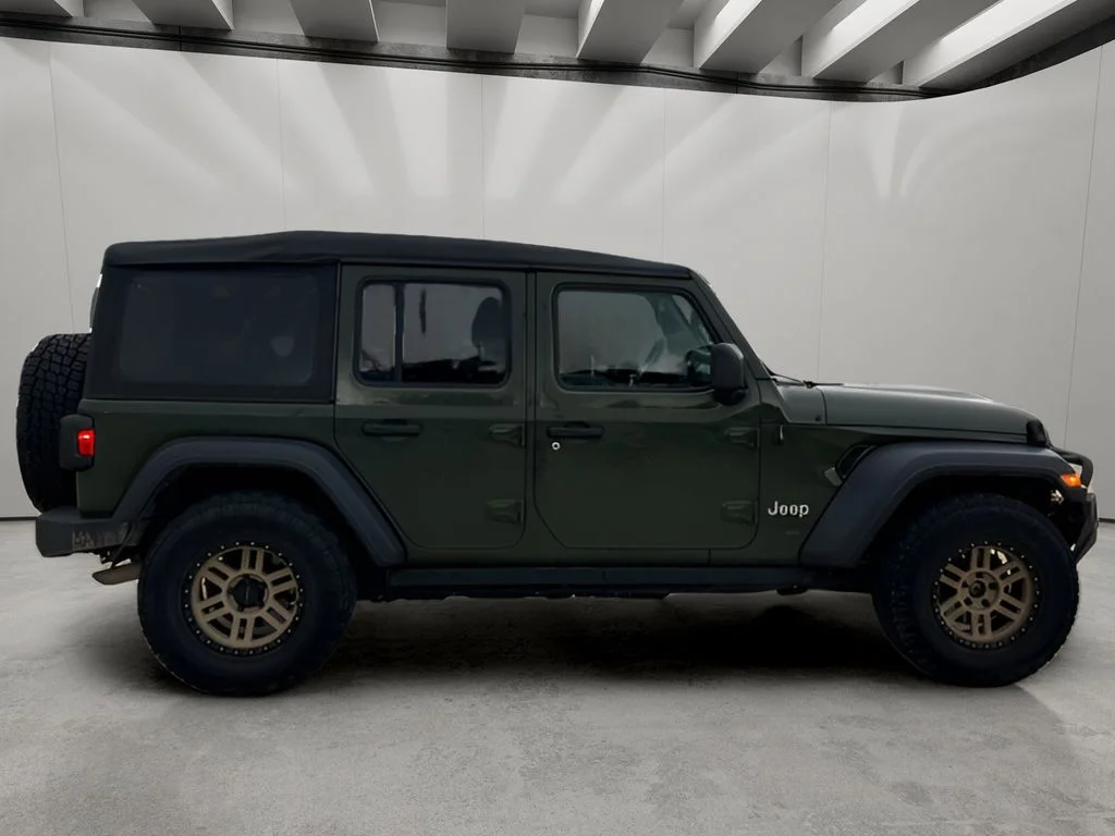 Used 2020 Sarge Green Clearcoat Jeep Sport image 8