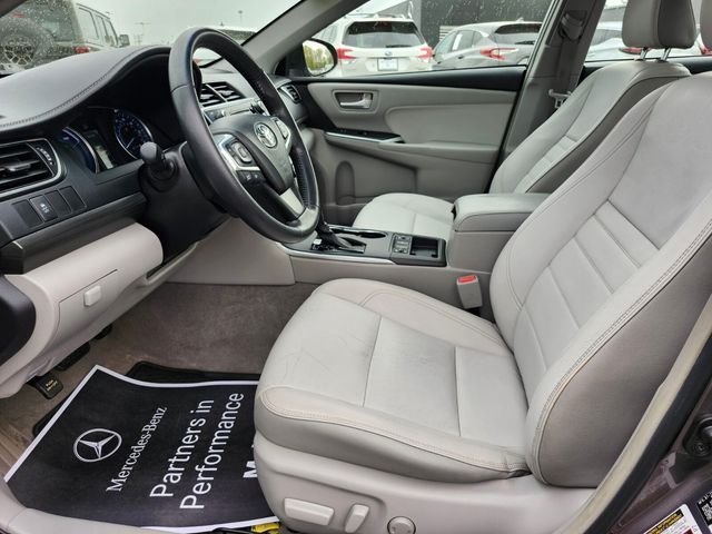 Used 2015 Gray Toyota XLE image 19