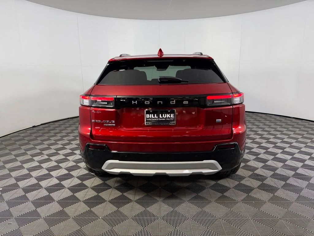 Certified Used 2025 Red Honda Touring image 5