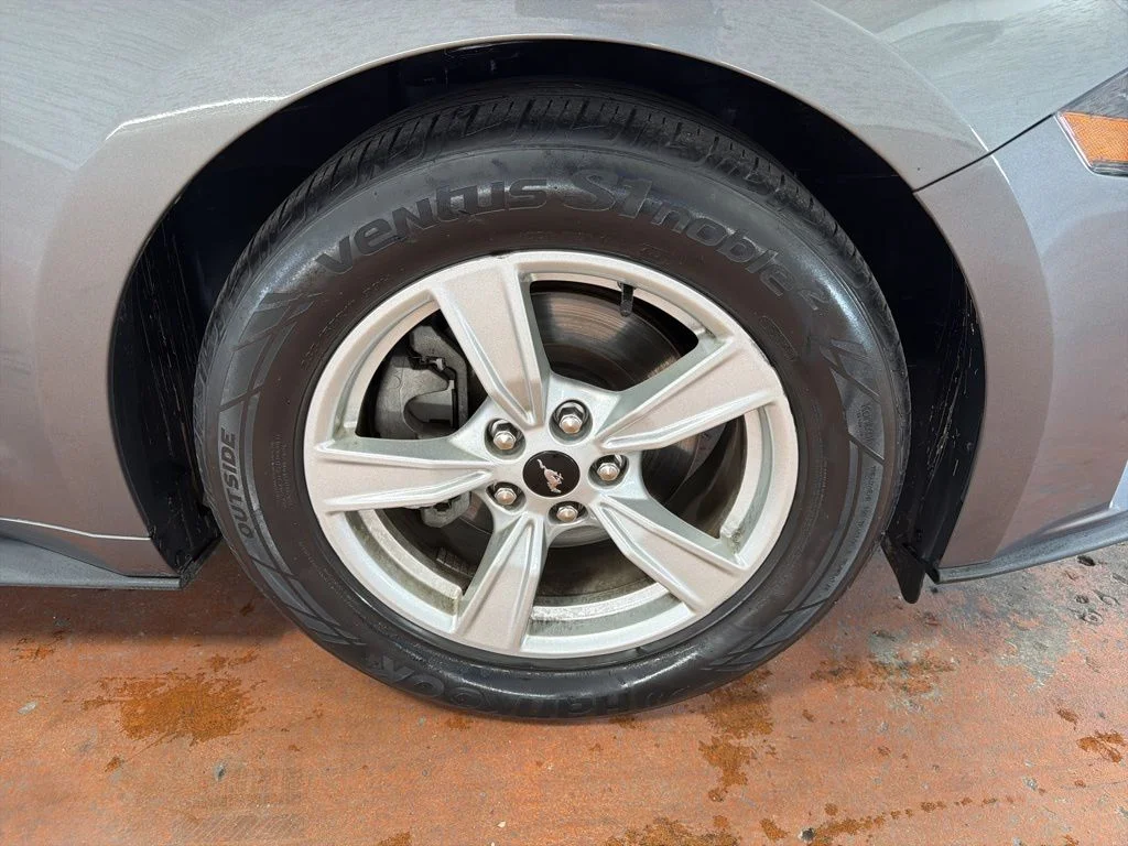 Used 2022 Gray Metallic Ford EcoBoost image 10