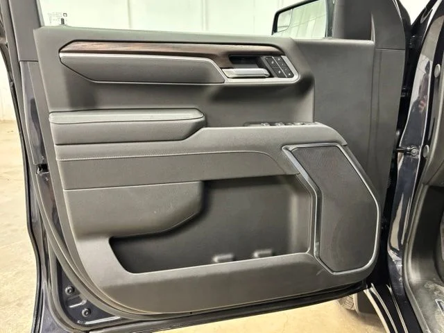 Used 2026 Silver GMC SLT image 17
