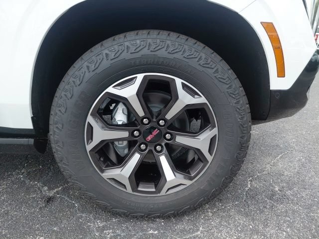 New 2026 Summit White GMC AT4 Ultimate image 4