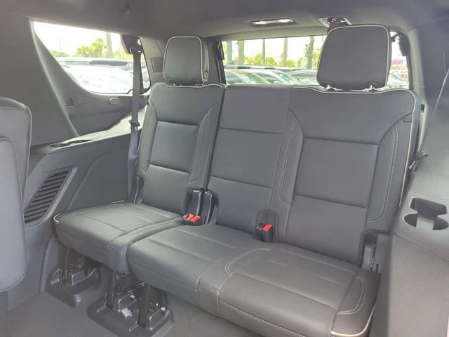 2025 Chevrolet Tahoe Premier - Photo 18