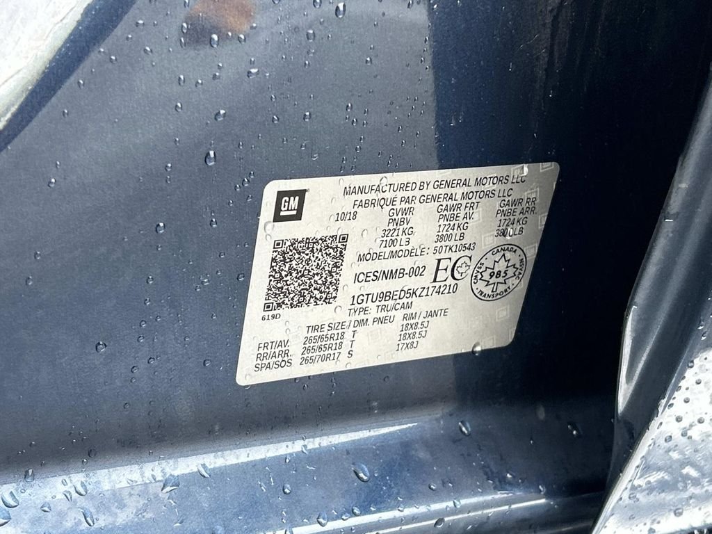Used 2019 Blue GMC SLE image 10
