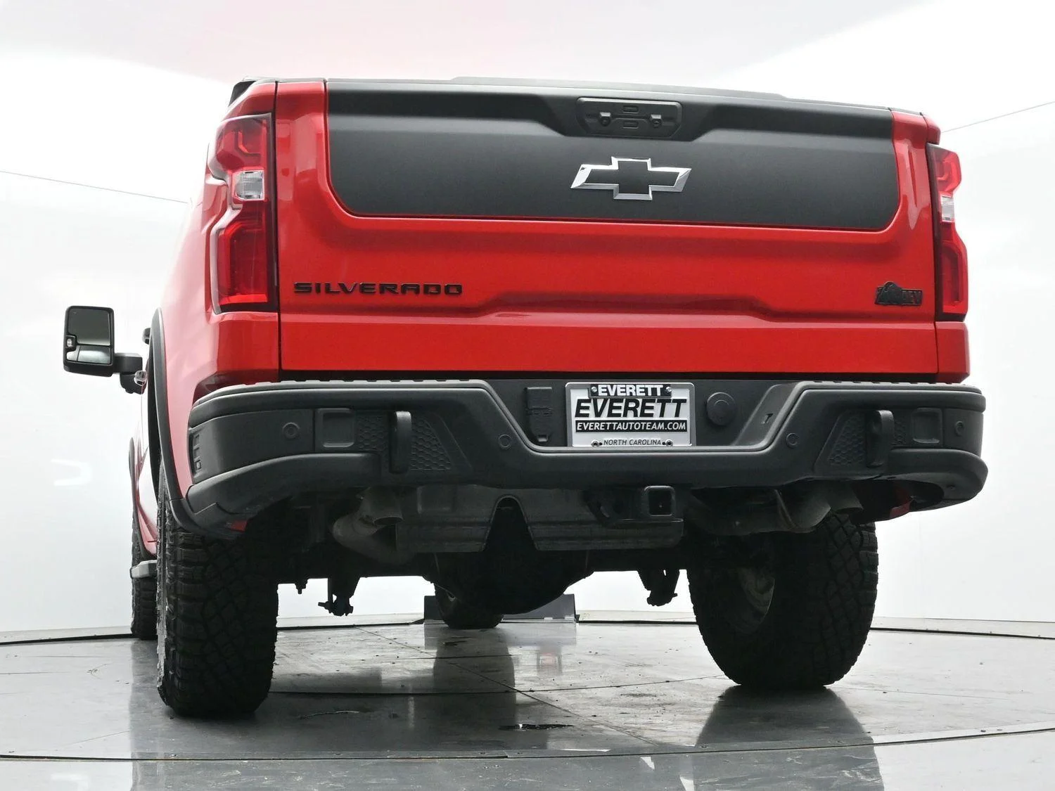 Used 2024 Red Hot Chevrolet ZR2 image 52
