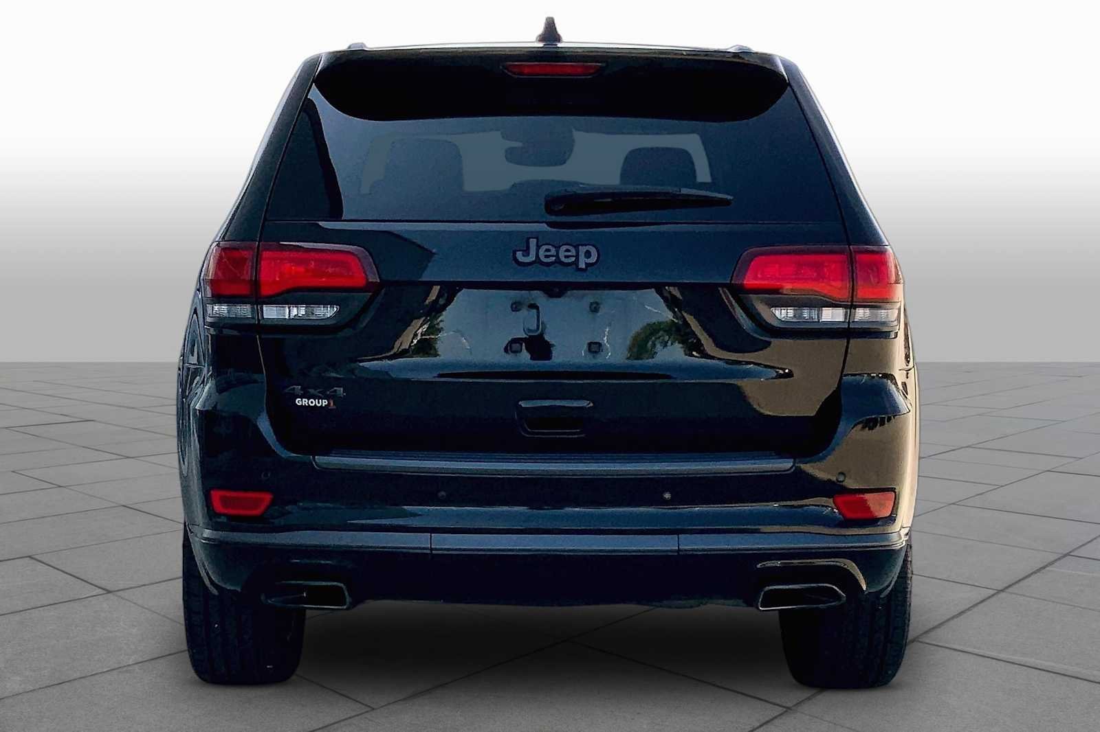 Used 2018 Diamond Black Crystal Pearlcoat Jeep High Altitude image 4