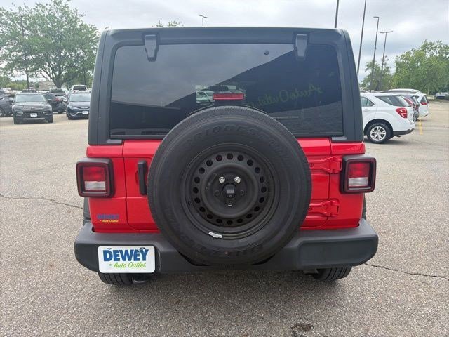 Used 2020 Firecracker Red Clearcoat Jeep Sport S image 4