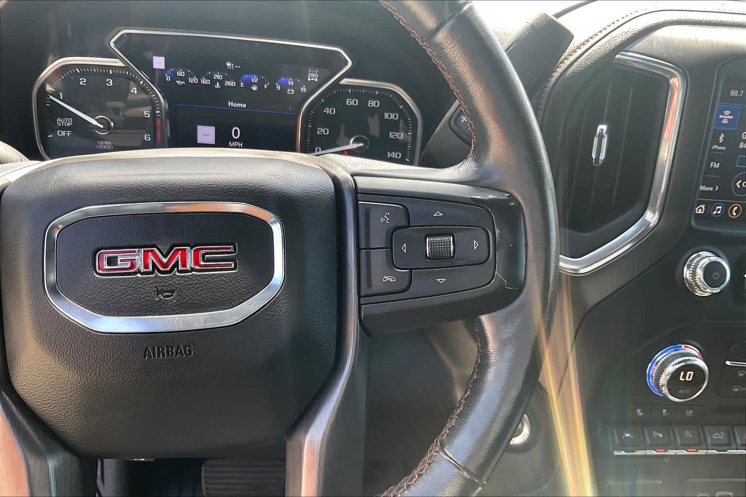 Used 2020 ONYX BLACK GMC AT4 image 21