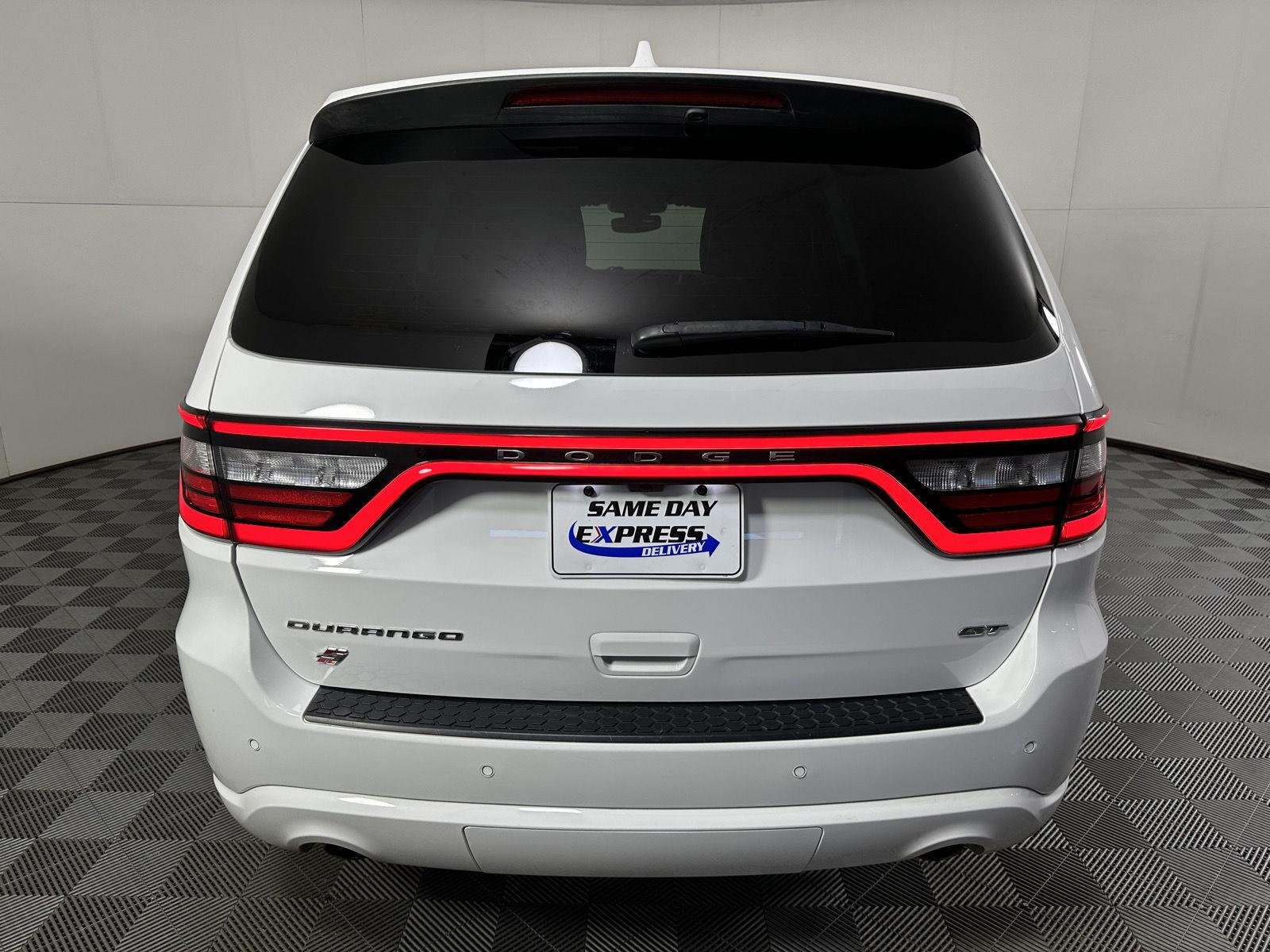 Used 2022 White Knuckle Clearcoat Dodge GT image 8