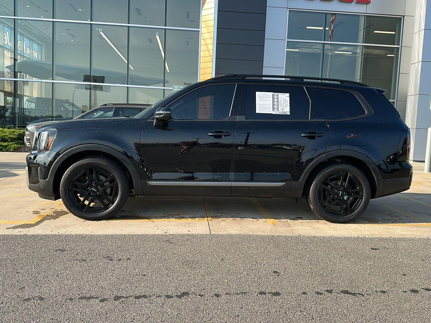 Used 2023 Kia Telluride EX X-Line with VIN 5XYP3DGC2PG382985 for sale in Kansas City