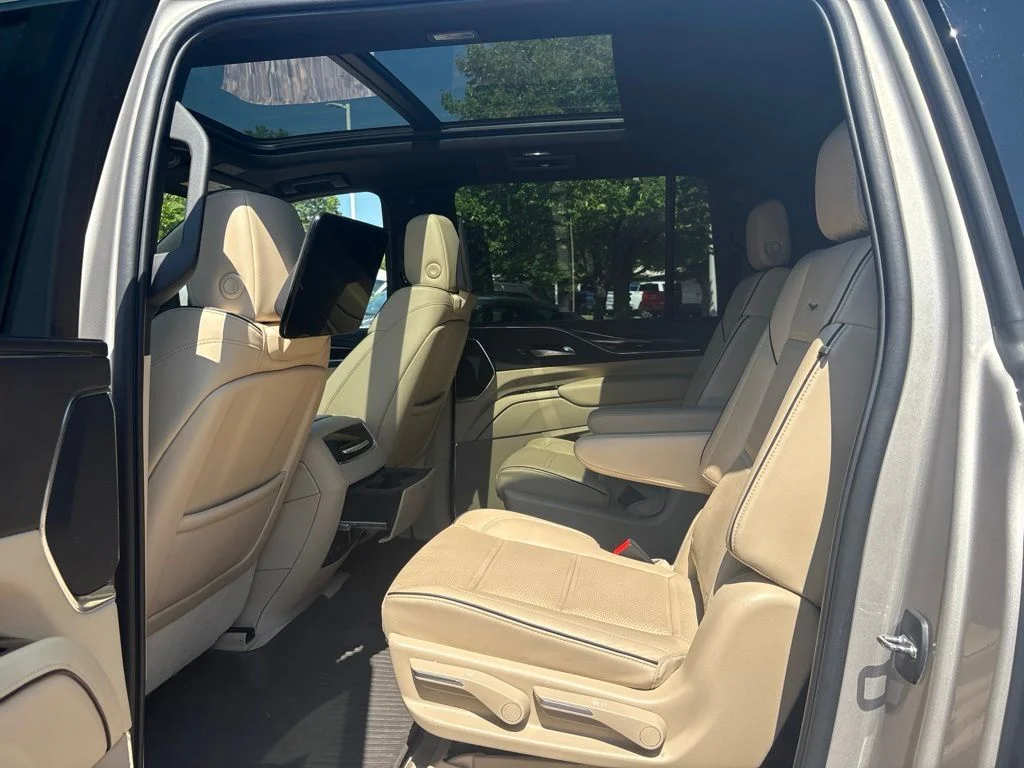 Used 2021 Beige Cadillac Premium image 17