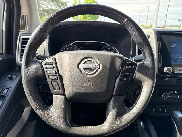 Used 2022 Super Black Nissan SV image 18