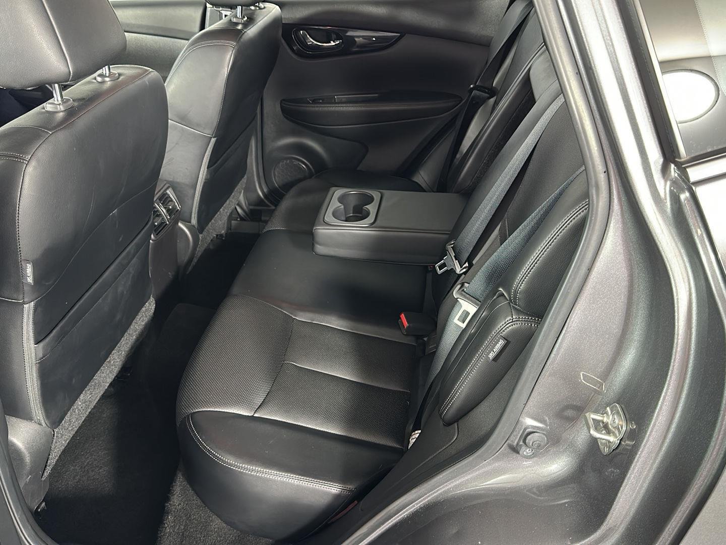 Used 2022 Gun Metallic Nissan SL image 16