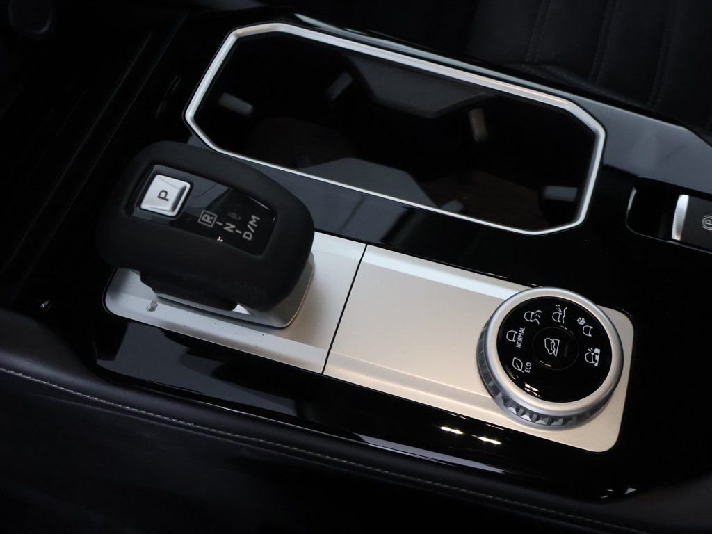 New 2026 Silver Mitsubishi SE image 49