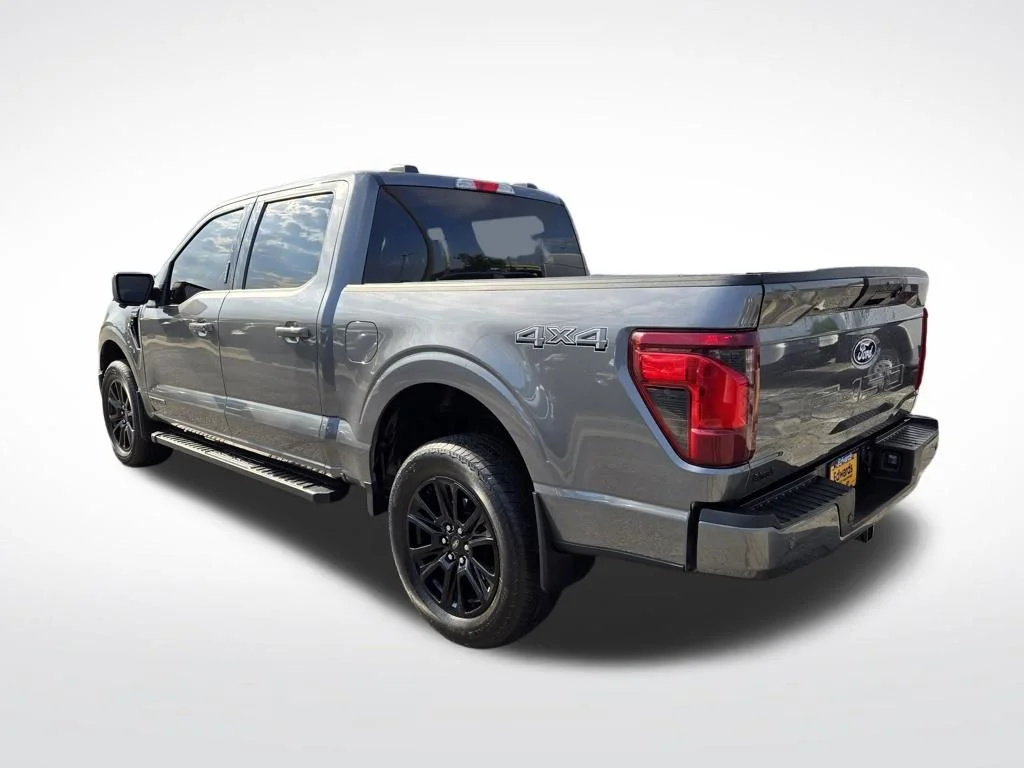 Used 2024 Gray Ford XLT image 7