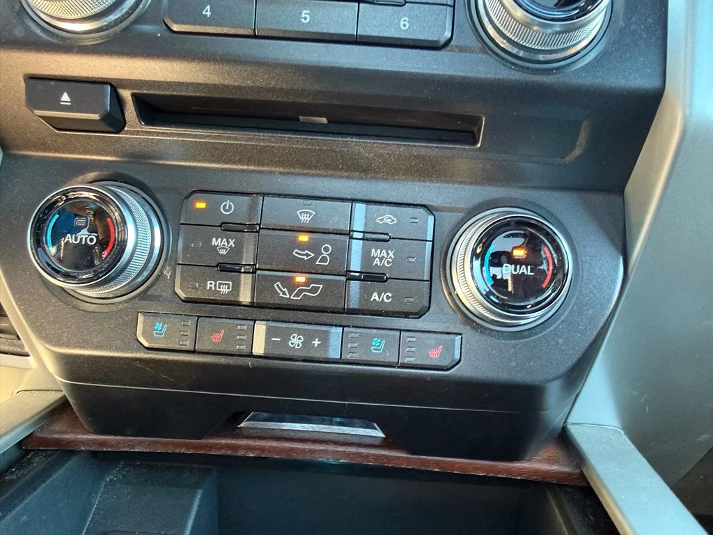 Used 2018 Blue Jeans Metallic Ford King Ranch image 16