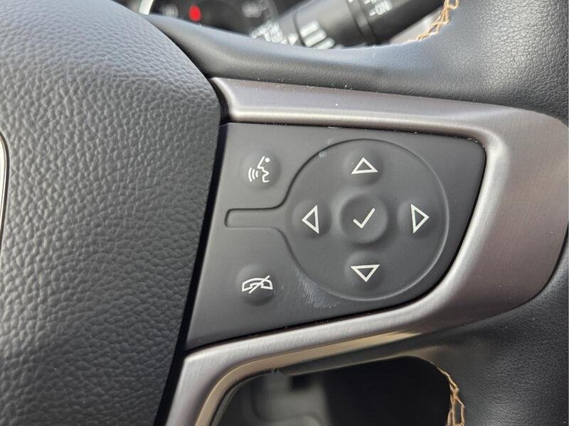 Used 2024 Ebony Twilight Metallic GMC AWD 4DR AT4 image 33