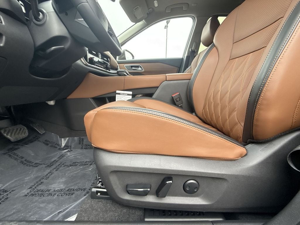 2026 Nissan Rogue Platinum - Photo 12