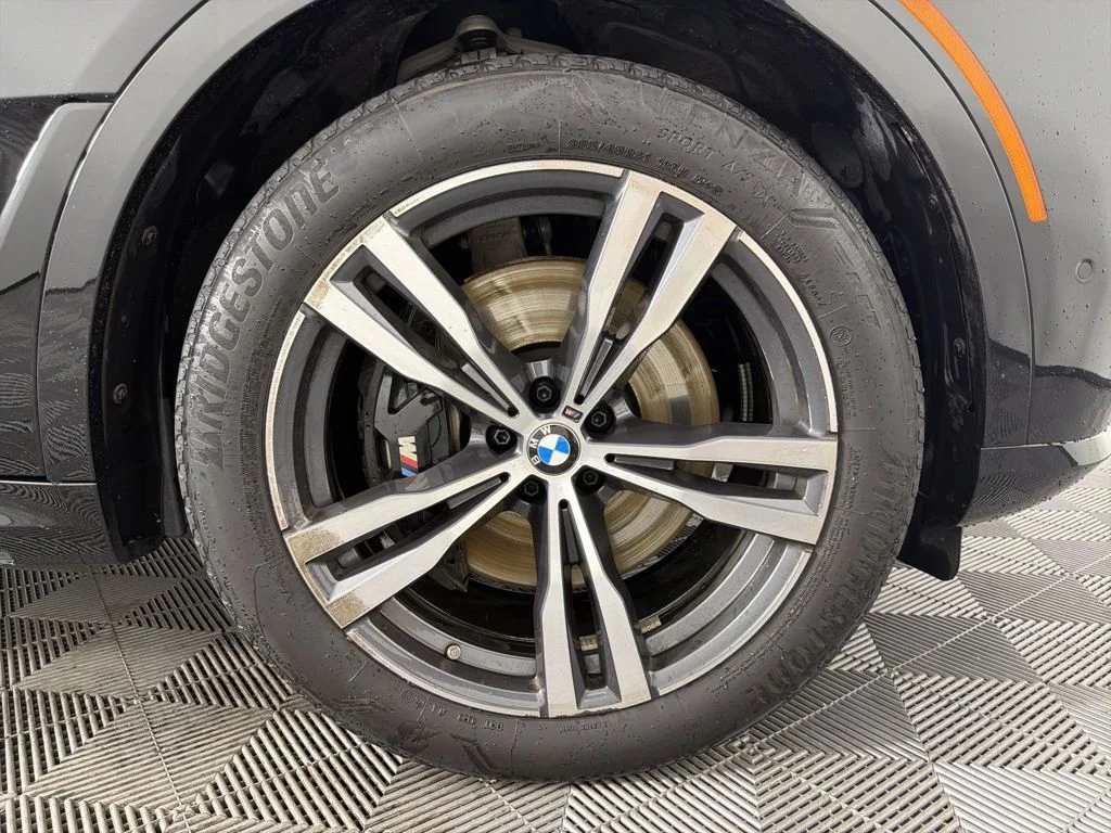 Certified Used 2024 Black Sapphire Metallic BMW xDrive40i image 11
