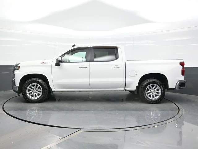 Used 2020 White Chevrolet LT image 4