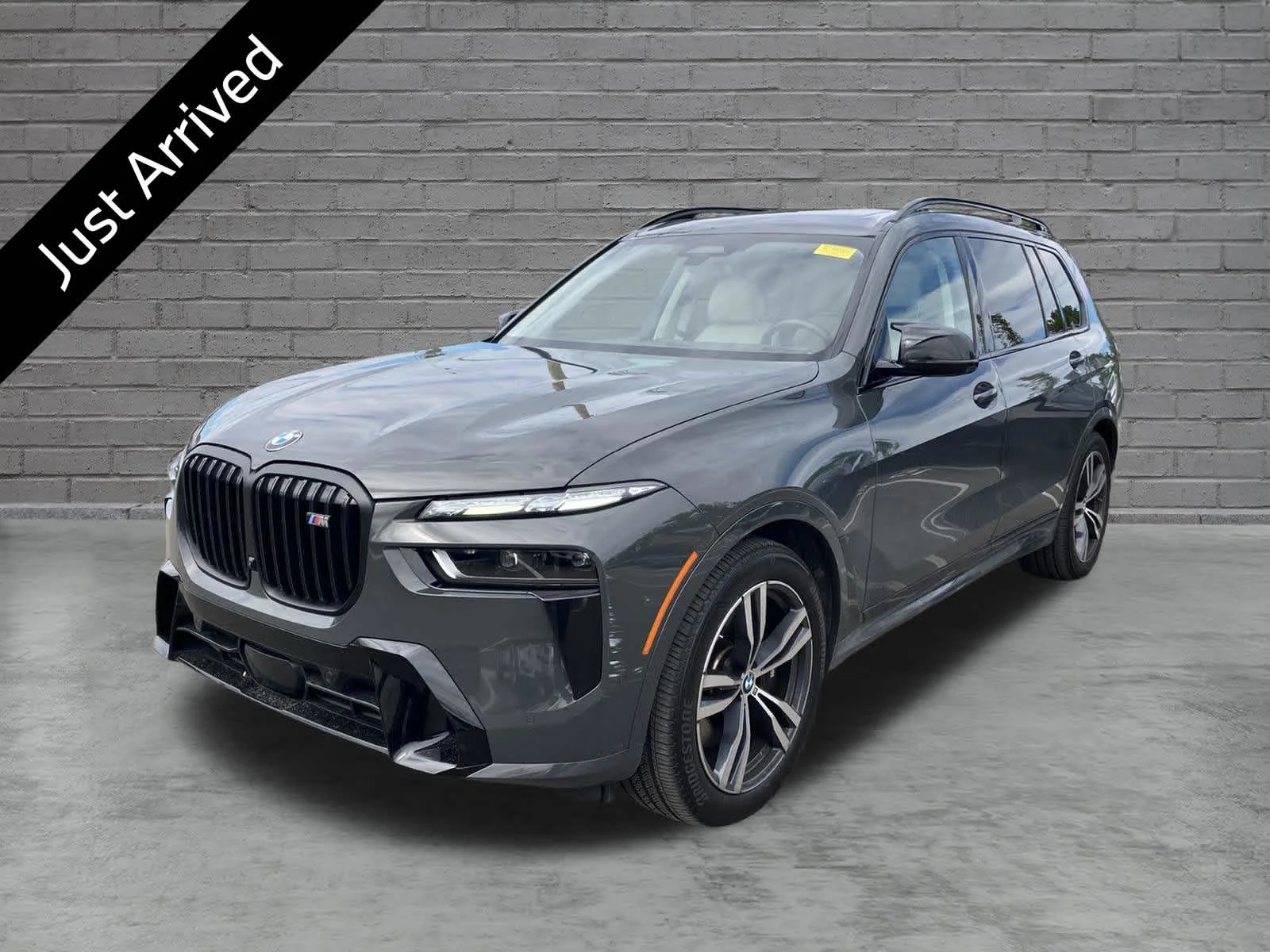 2024 BMW X7 M60i