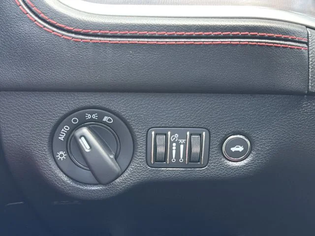 Used 2022 Red Dodge R/T Scat Pack Widebody image 27