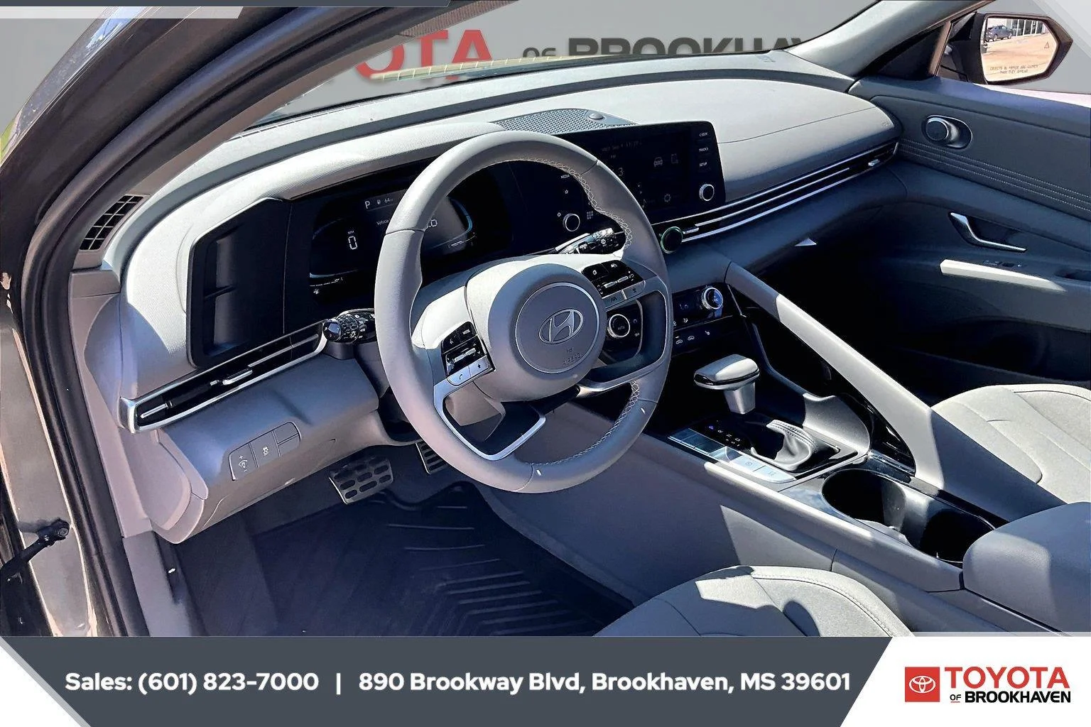Used 2026 Amazon Gray Hyundai SEL Sport Premium image 12