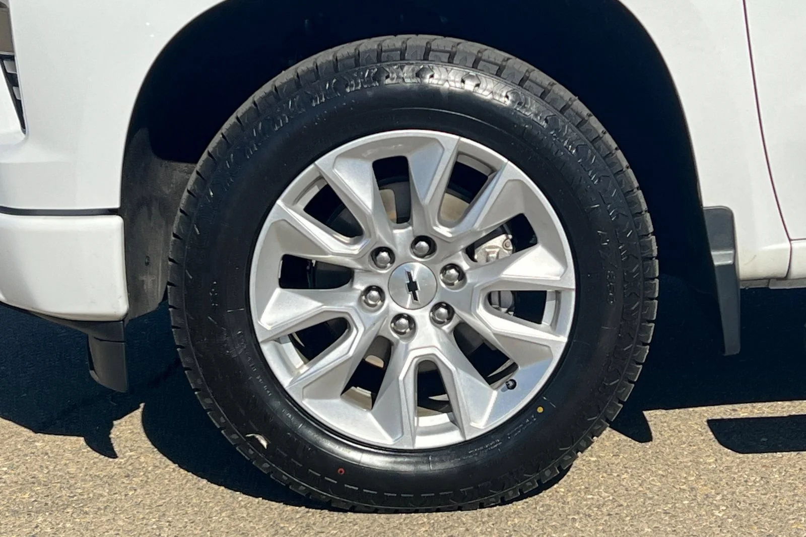 Used 2023 Summit White Chevrolet Custom image 25