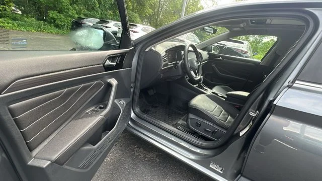 Used 2024 Gray Volkswagen 1.5T SEL image 29