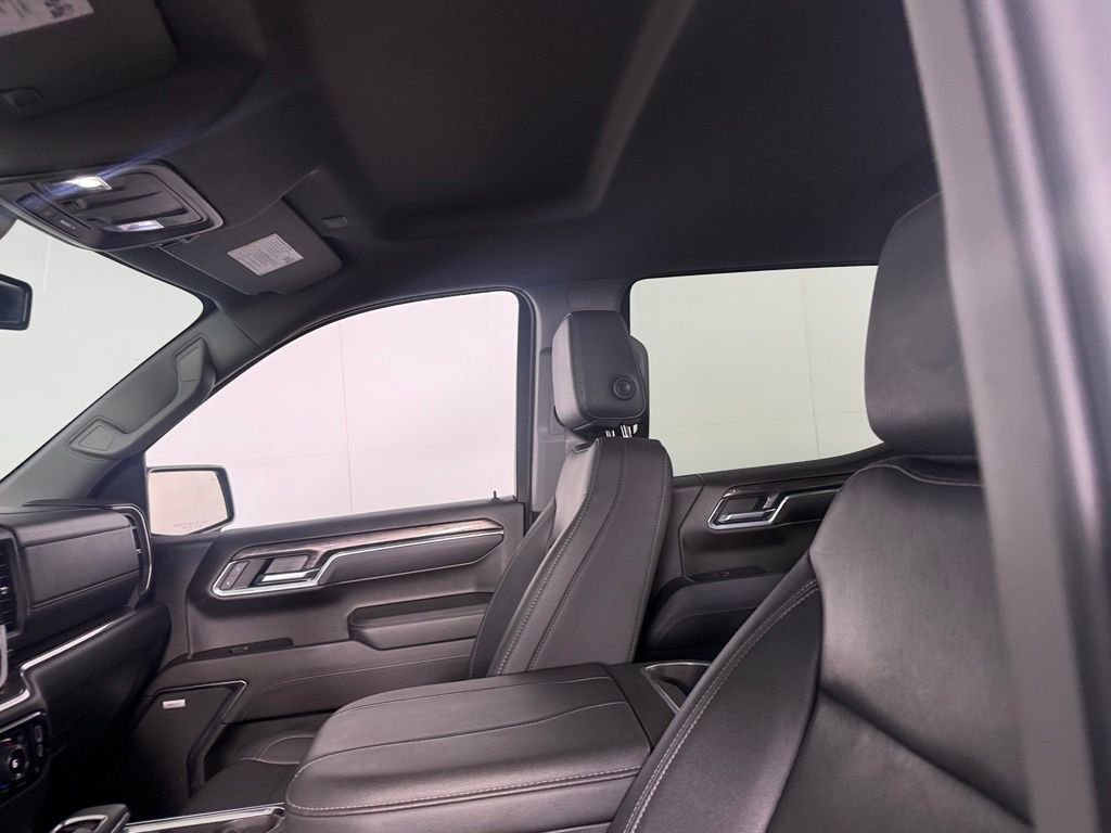Used 2023 Summit White Chevrolet LTZ image 17