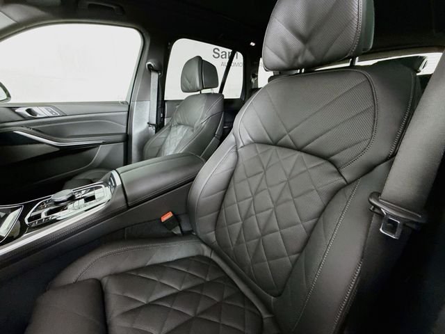 New 2026 Gray Metallic BMW xDrive40i image 22