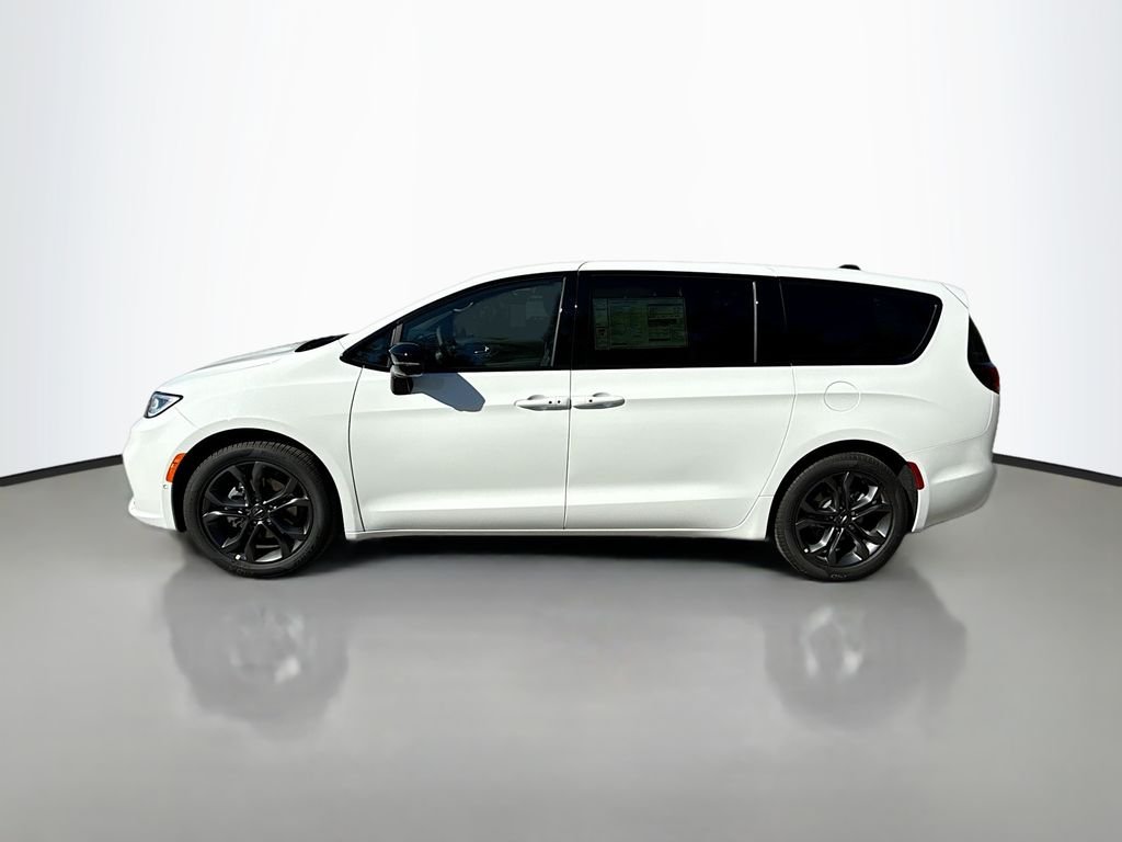 2026 Chrysler Pacifica Select - Photo 7