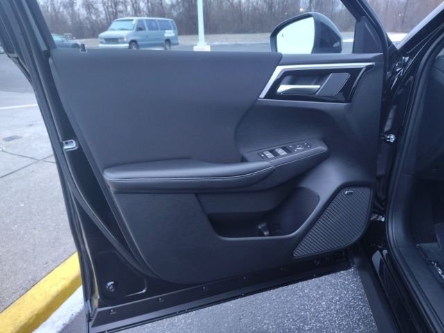 New 2026 Black Mitsubishi ES image 11