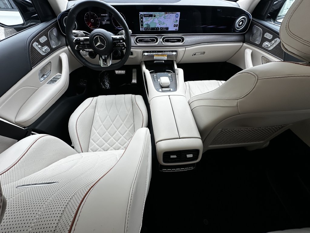 New 2027 MANUFAKTUR Moonlight White Metallic Mercedes-Benz AMG® GLE 53e image 64