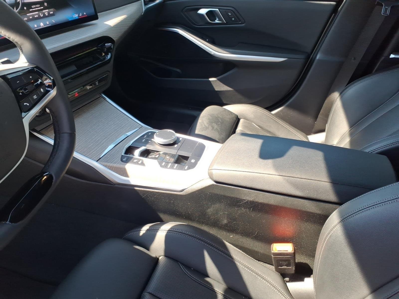 Used 2025 Alpine White BMW 330i image 20