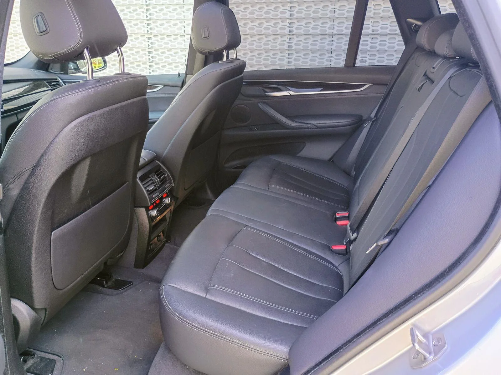 Used 2018 Glacier Silver Metallic BMW  image 3