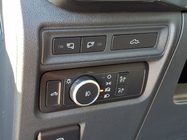 Used 2022 Black Metallic Ford XLT image 23