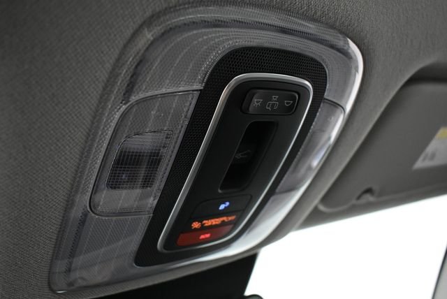 2025 Hyundai Elantra Limited - Photo 42