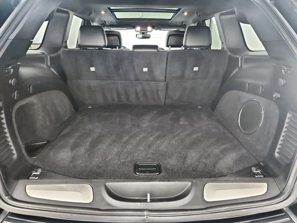 Certified Used 2018 Gray Jeep Limited image 37