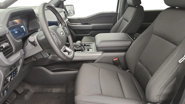 New 2026 Oxford White Ford XLT image 35
