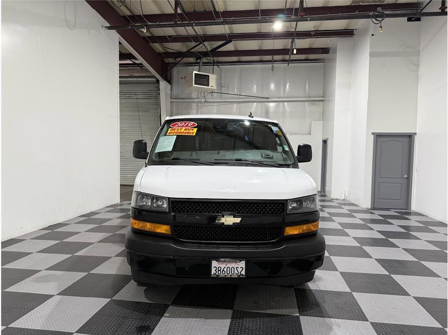 2019 Chevrolet Express Cargo Van photo 3