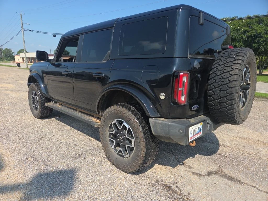 Used 2024 Shadow Black Ford Outer Banks image 6