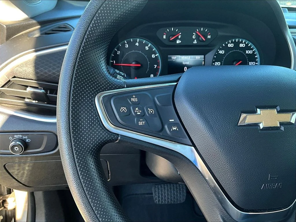 2024 Chevrolet Malibu 1LT - Photo 14