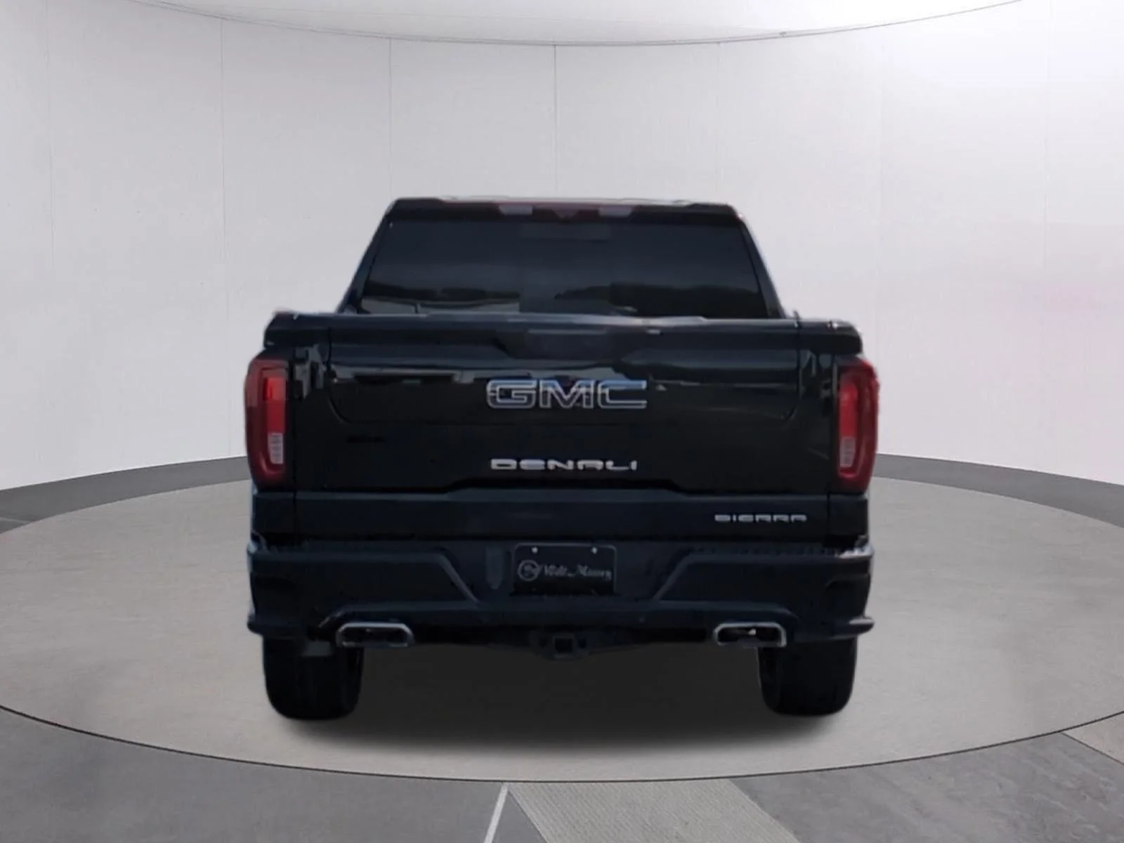 Used 2023 Onyx Black GMC Denali Ultimate image 4