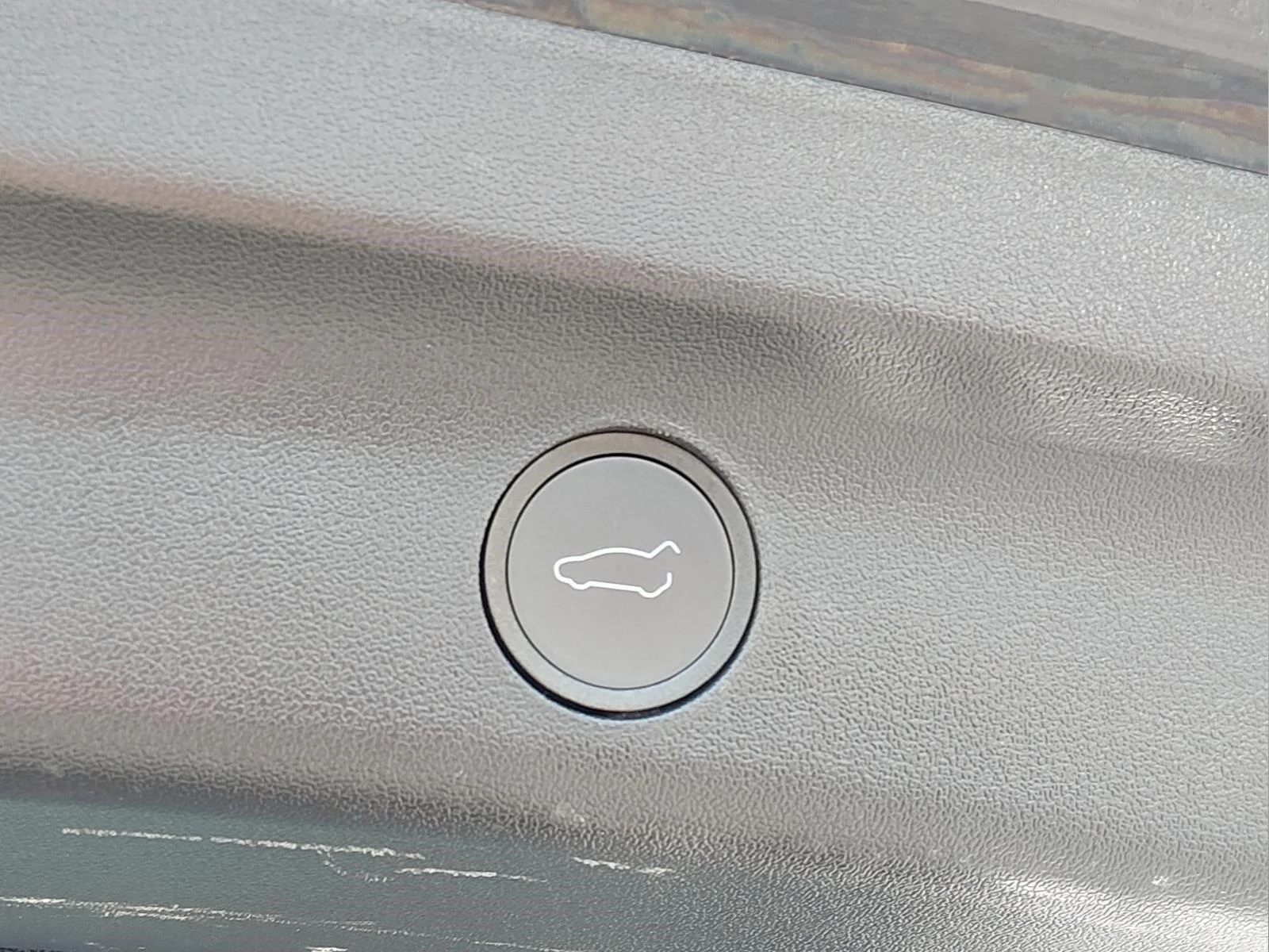 Used 2023  Tesla Long Range image 23